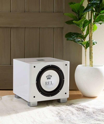 REL T9x Subwoofer white in a living space